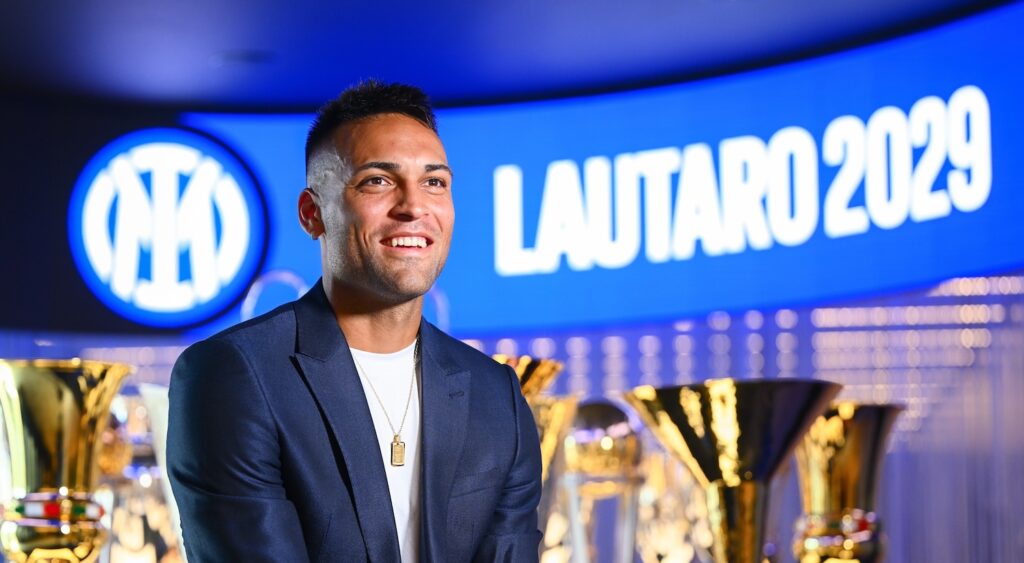 FC Internazionale Extends Contract To Lautaro Martinez