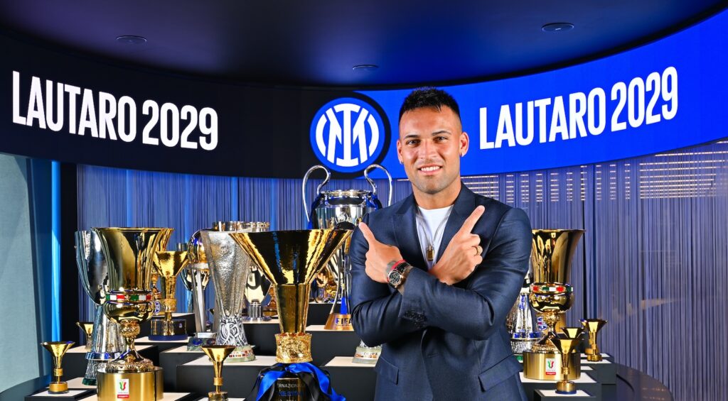 FC Internazionale Extends Contract To Lautaro Martinez