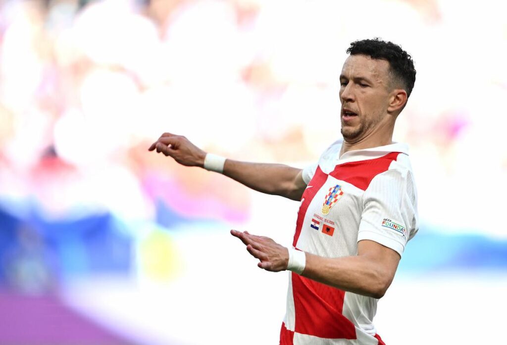perisic vicino al como