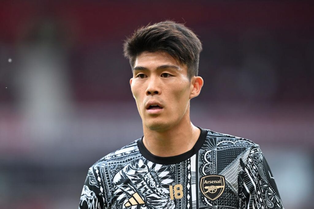 Takehiro Tomiyasu (1)