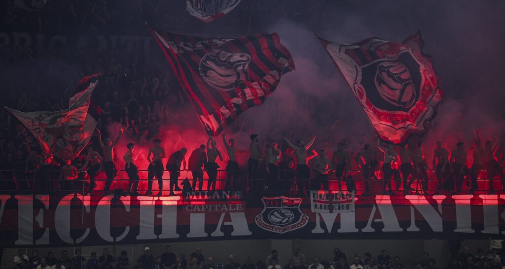 Curva tifosi Milan