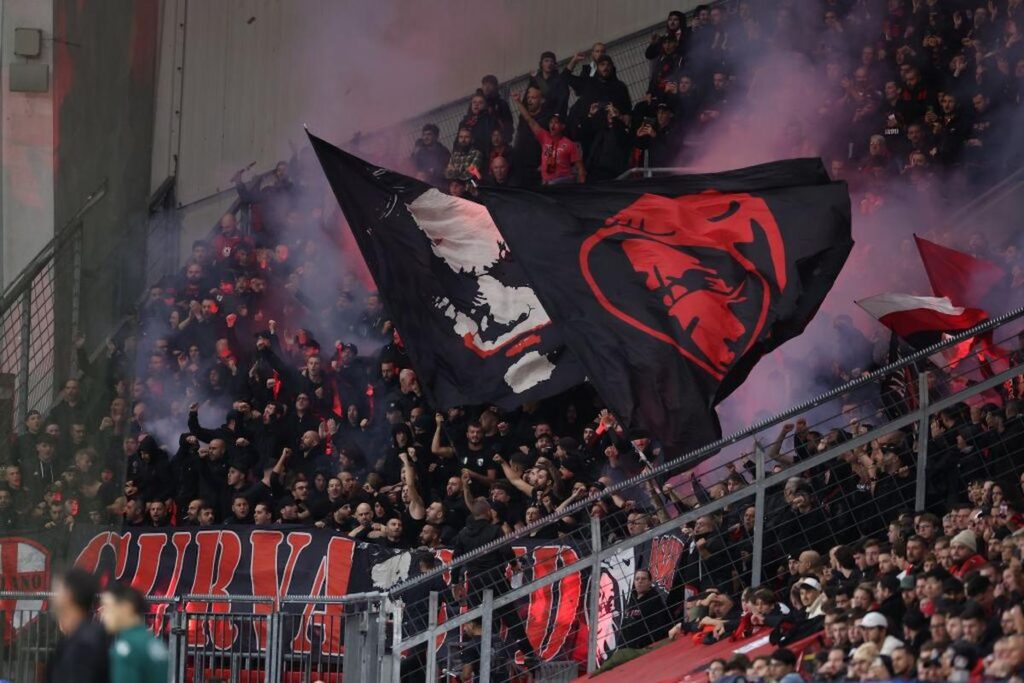 curva milan (2)
