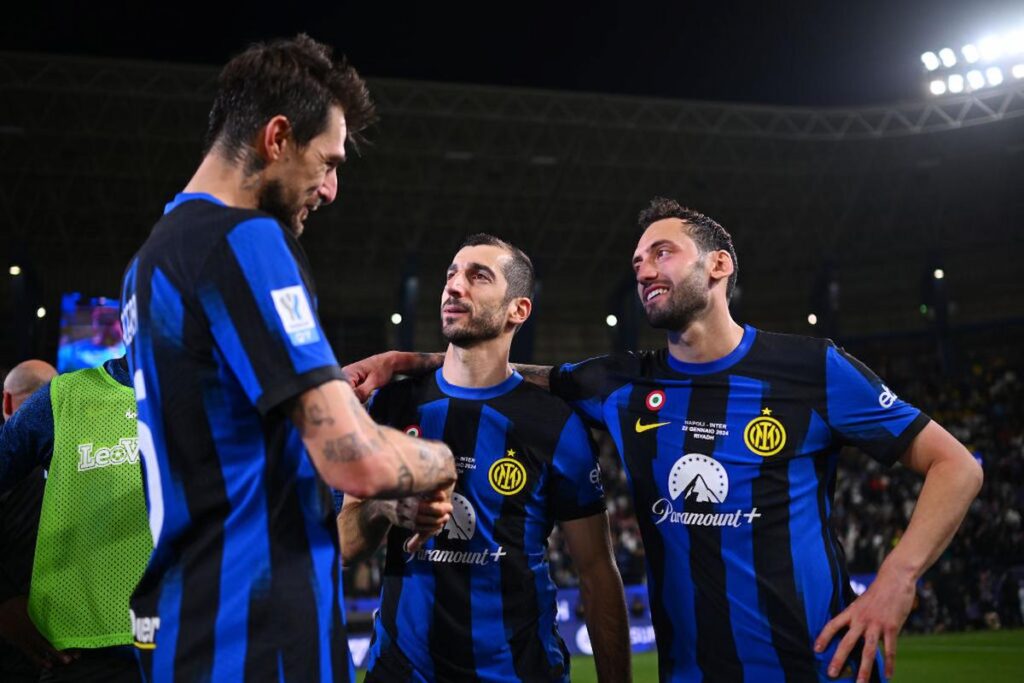 acerbi mhkitaryan e calhanoglu
