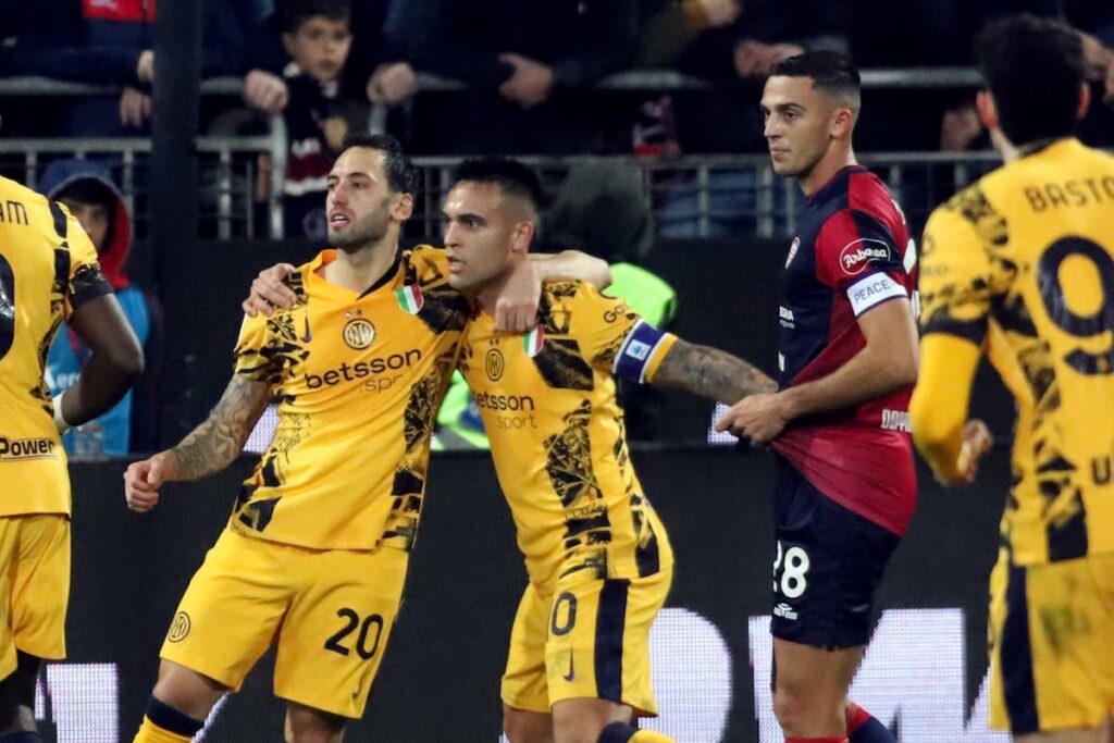 lautaro calhanoglu cagliari inter