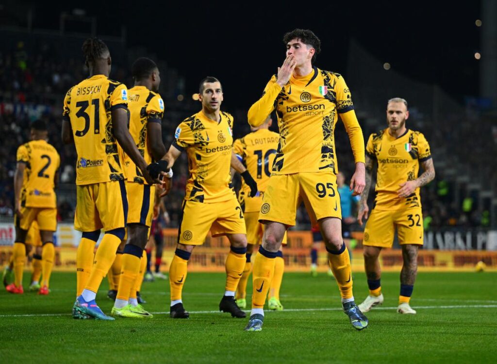 bastoni gol al Cagliari