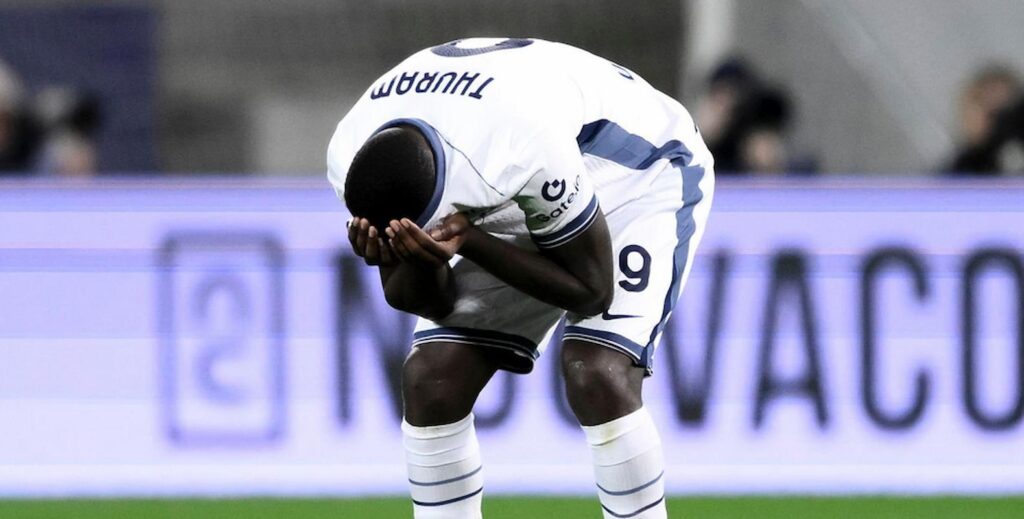 Screenshot 2024-12-01 at 20-22-32 Marcus Thuram of FC Internazionale looks worried after Edoardo Bove... Foto di attualità - Getty Images