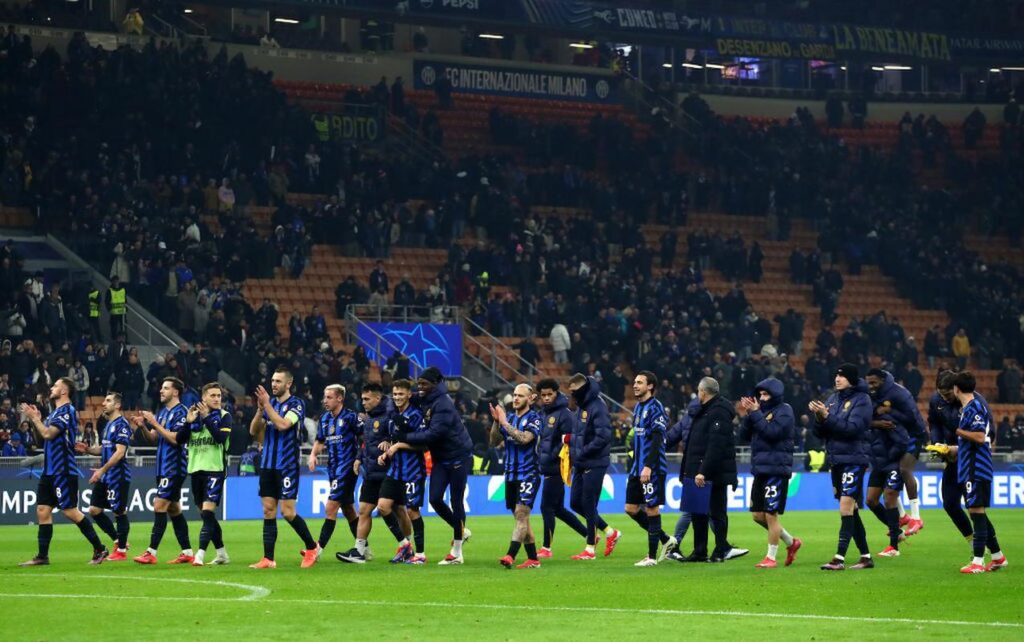 inter monaco finale applausi