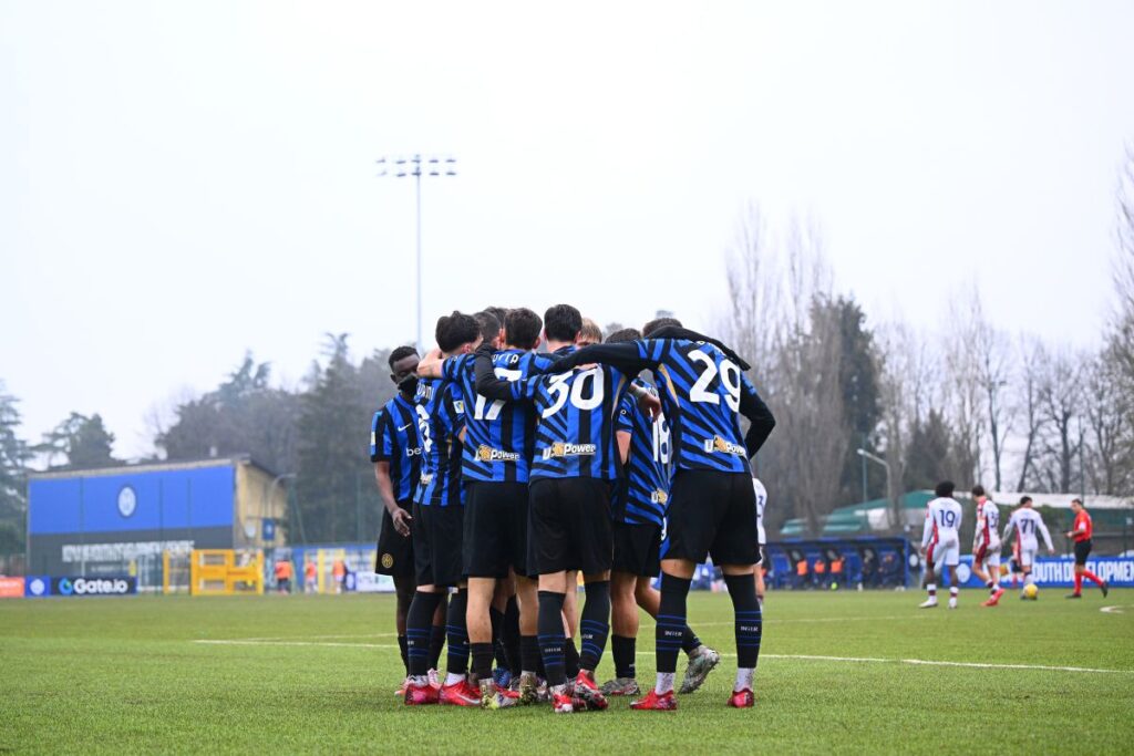 FC Internazionale U20 v Genoa U20 - Primavera 1