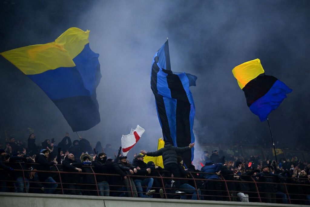 inter bologna tifosi spettatori