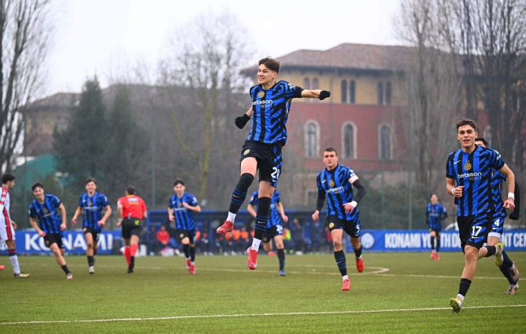 FC Internazionale U20 v Genoa U20 - Primavera 1
