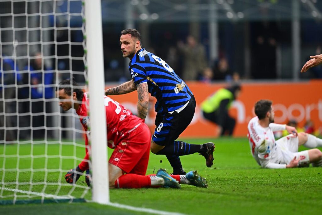 Inter monza arnautovic