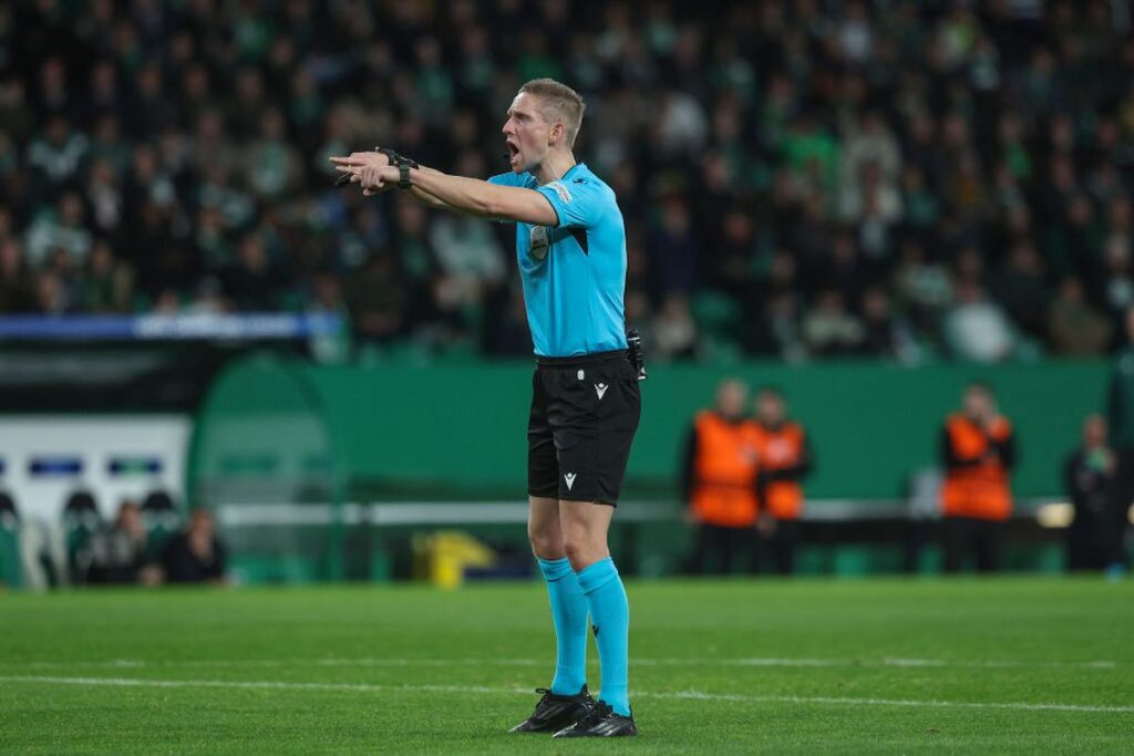 Espen Eskås arbitro Feyenoord Inter