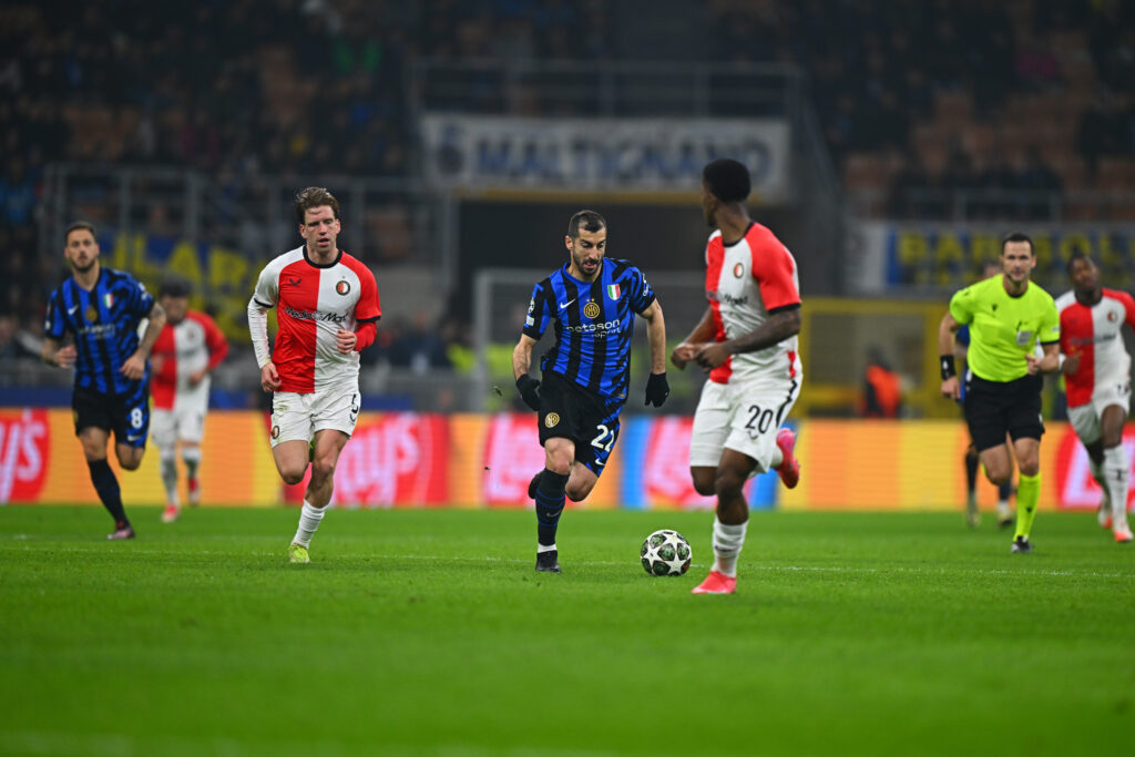 FC Internazionale Milano v Feyenoord - UEFA Champions League 2024/25 Round of 16 Second Leg