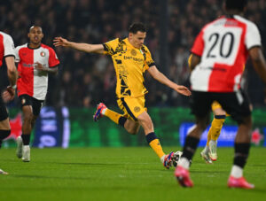 Feyenoord v FC Internazionale Milano - UEFA Champions League 2024/25 Round of 16 First Leg