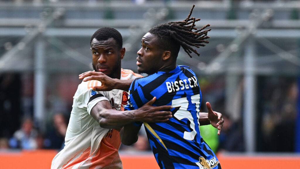 bisseck roma FC Internazionale v AS Roma - Serie A