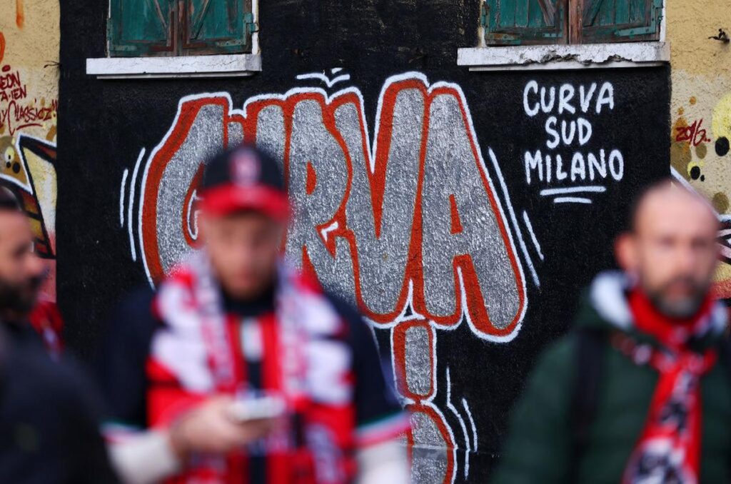 curva sud milan (3)