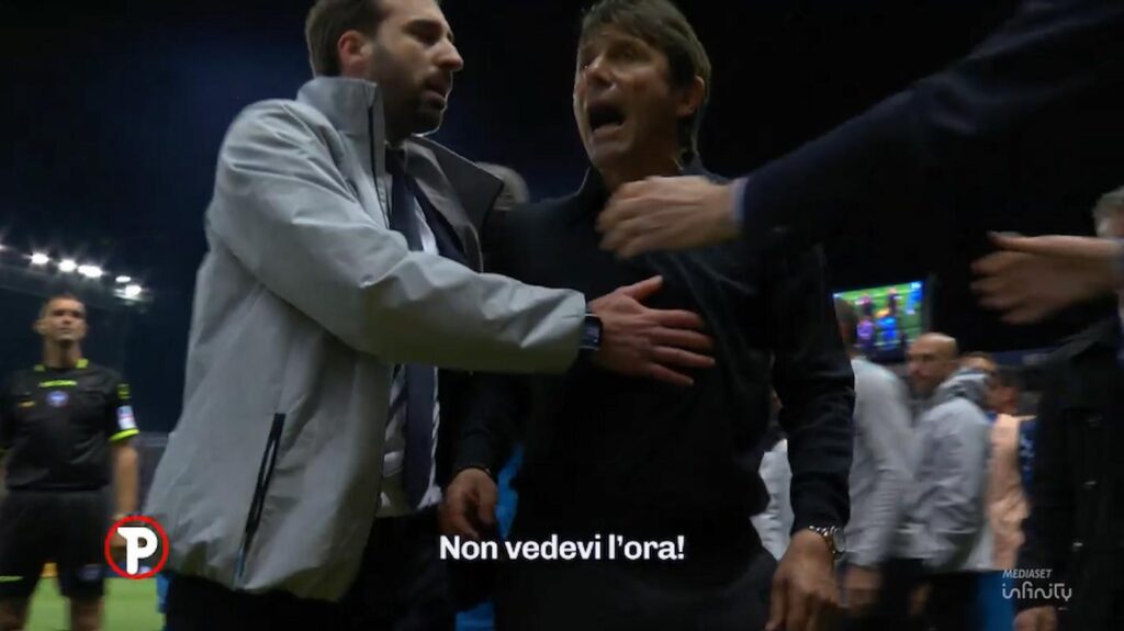 Conte minaccia