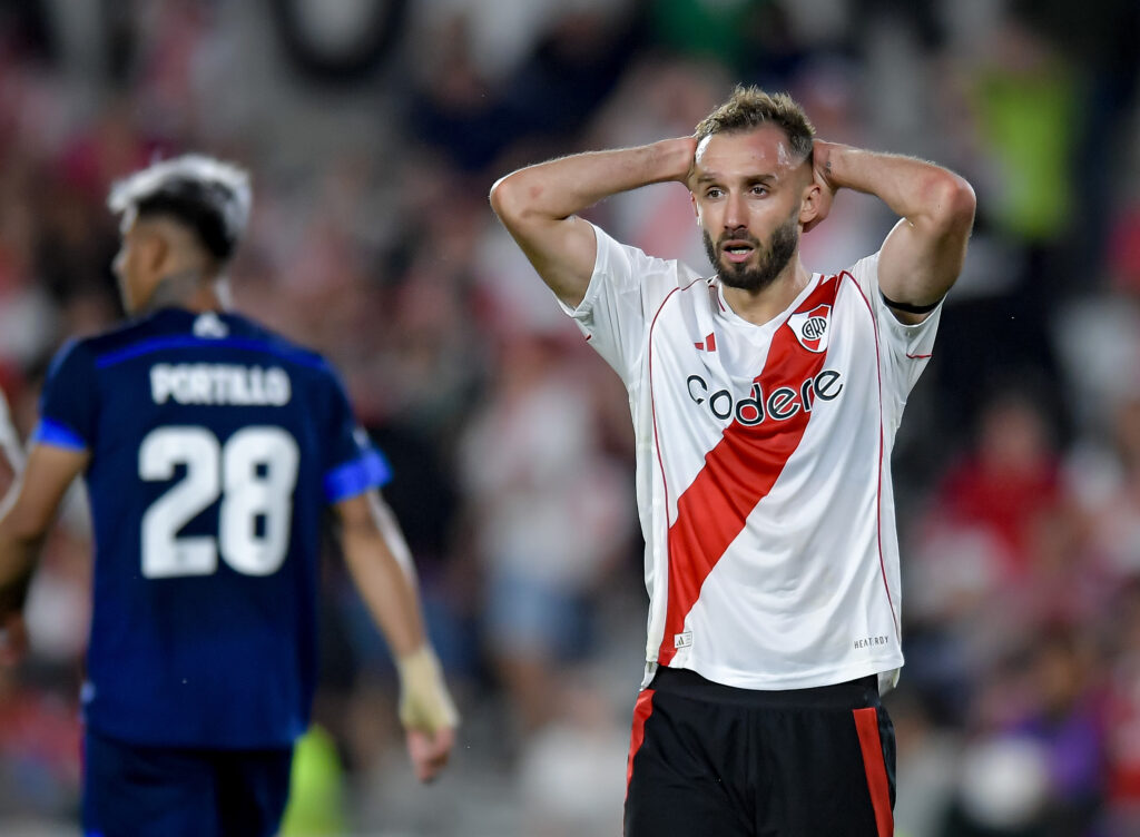 River Plate v Talleres - Liga Profesional 2024