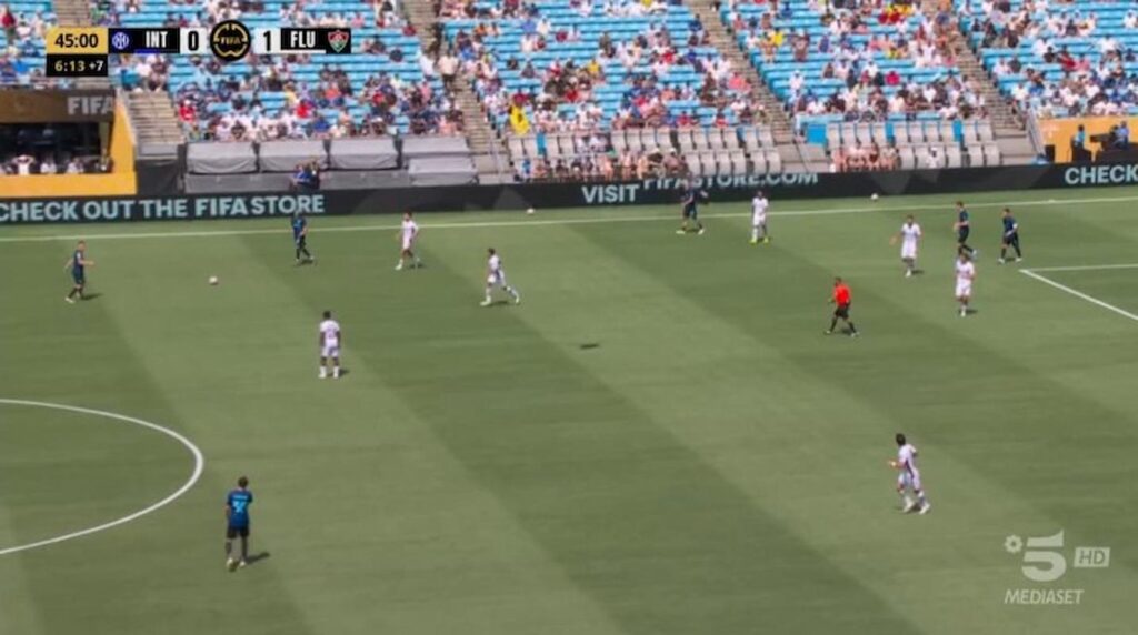 bastoni dazn inter fluminense (1)