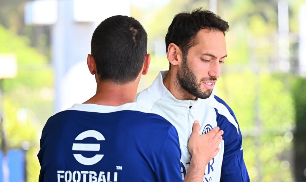 Calhanoglu Chivu