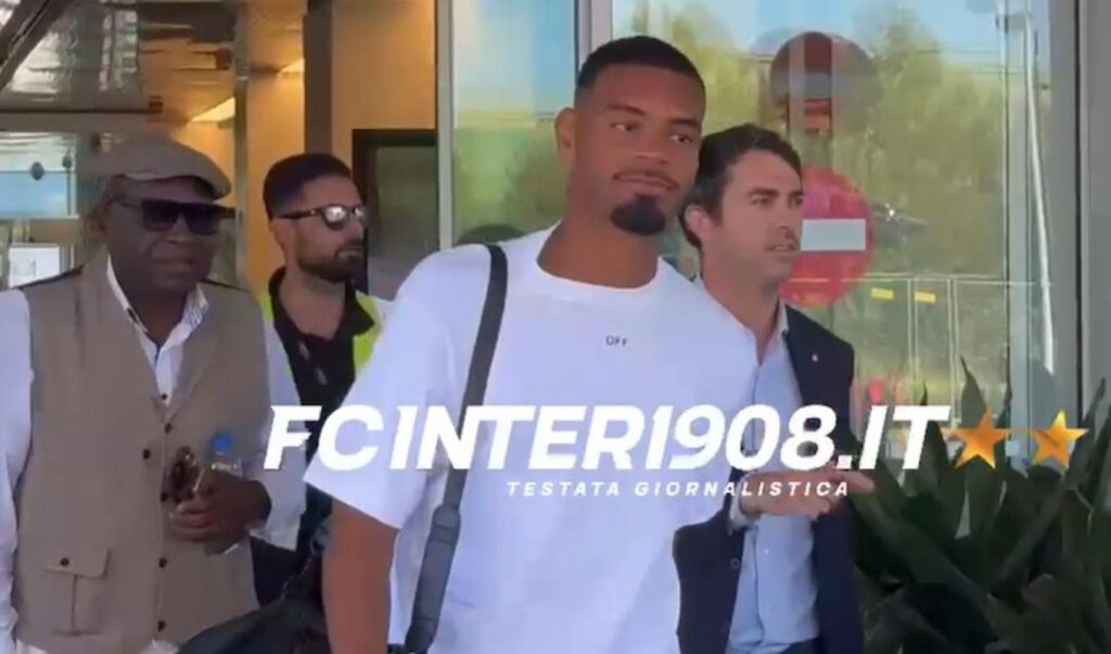 arrivo diouf in italia (1)