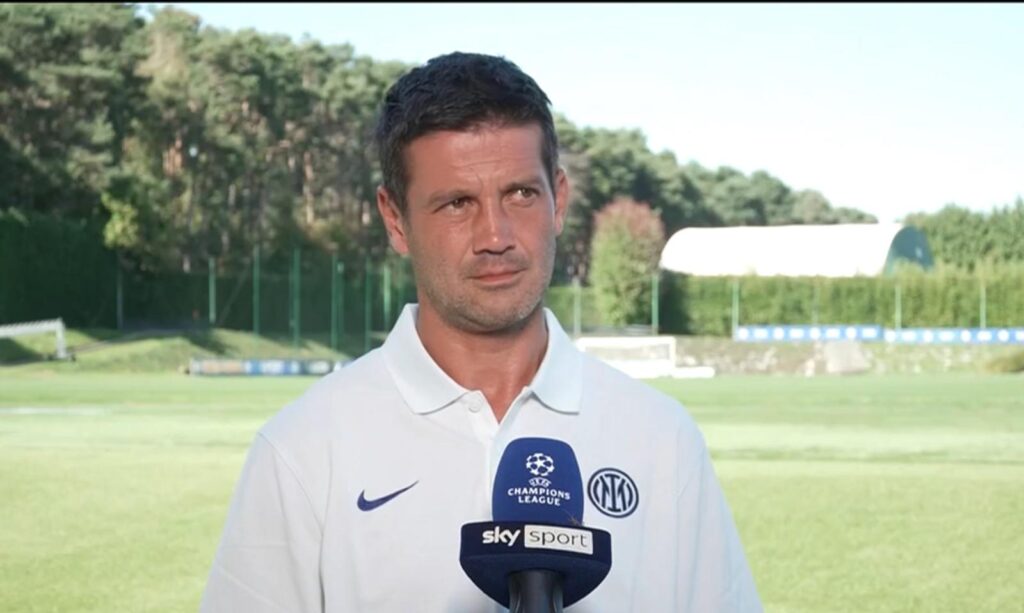 chivu (2)