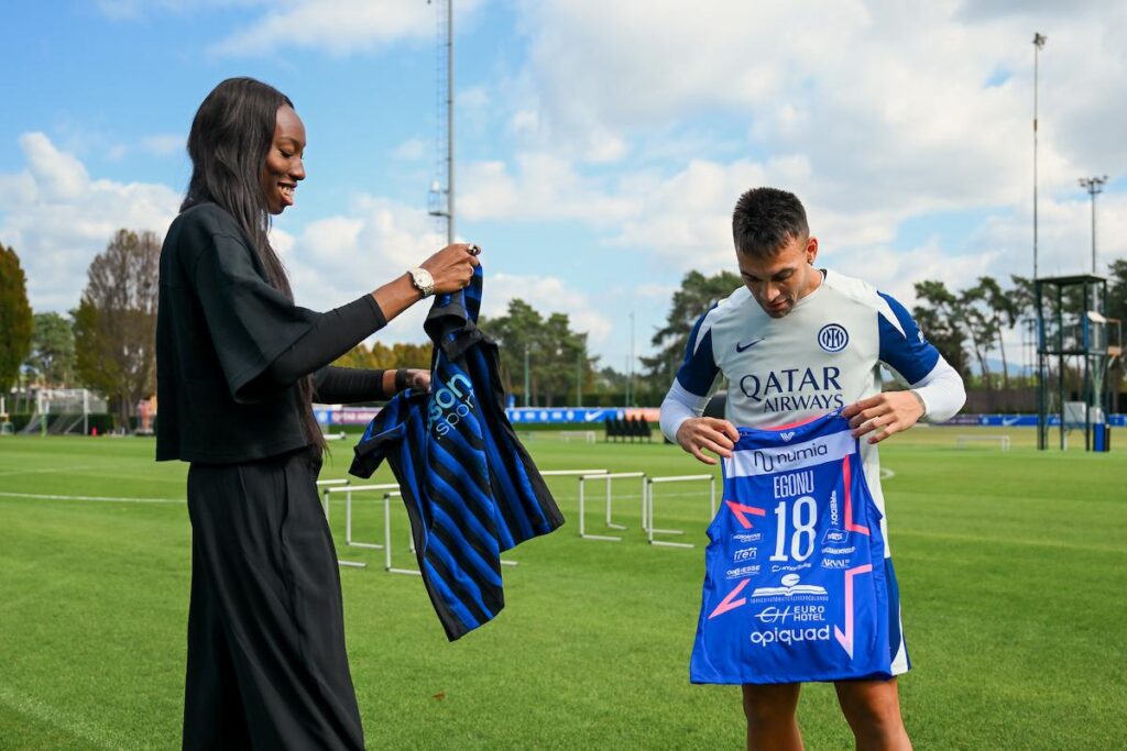 Lautaro con Egonu