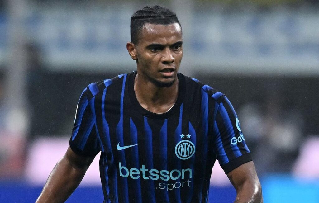 Manuel Akanji