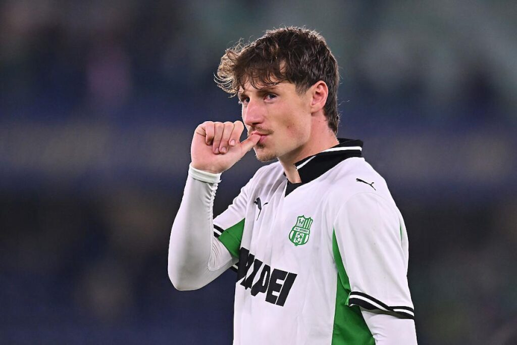 pinamonti rigore verona sassuolo