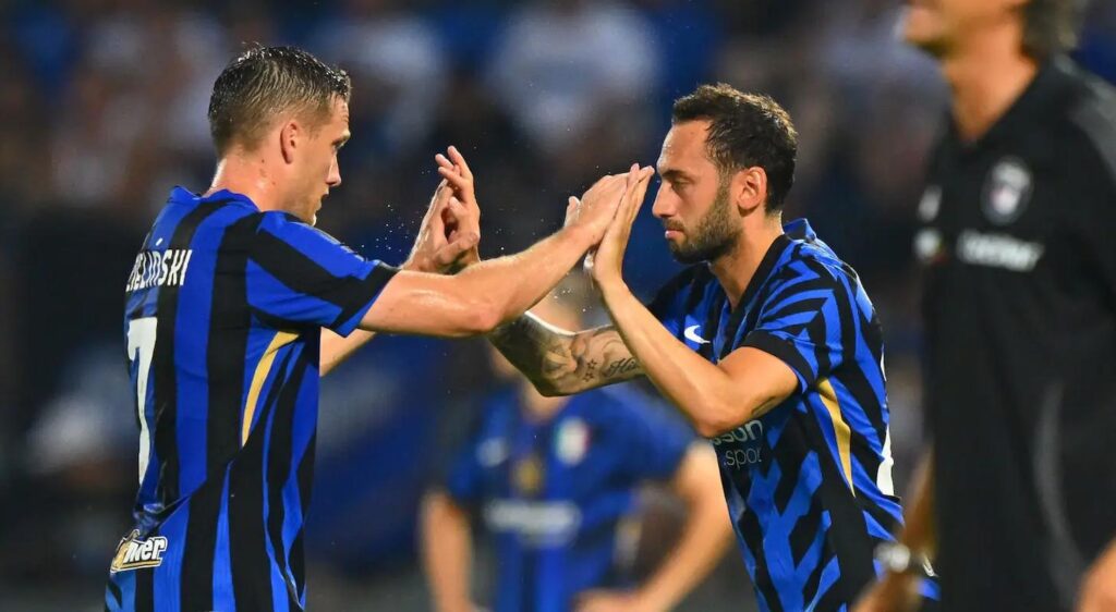 Hakan Calhanoglu e Piotr Zielinski