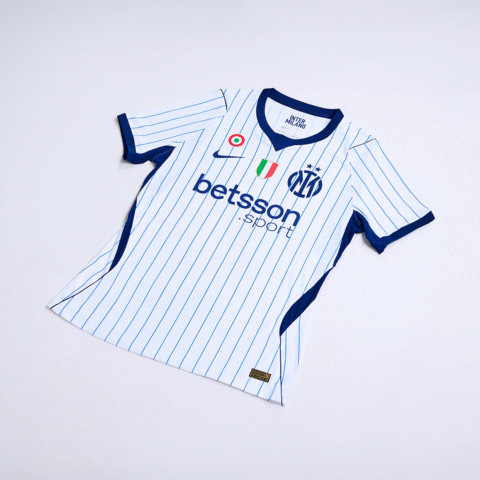 Awaykit-01-HeroShot_1X1_