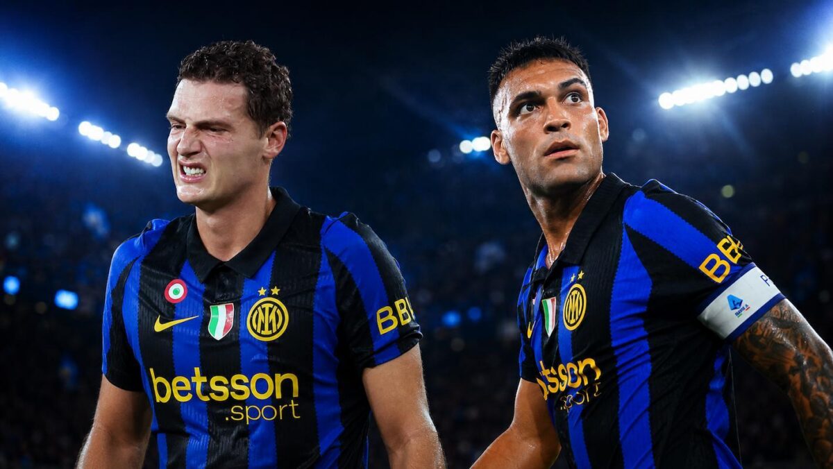 Lautaro-Barcellona, la situazione dopo le parole di Chivu. E Pavard resta