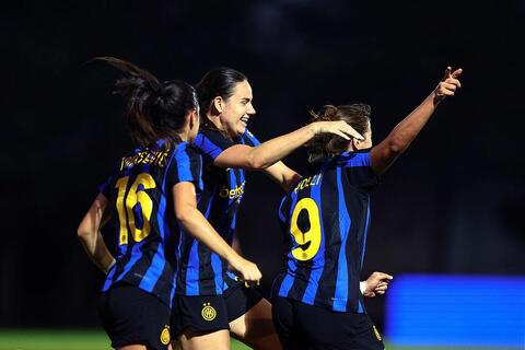 elisa polli gol vs wolfburg