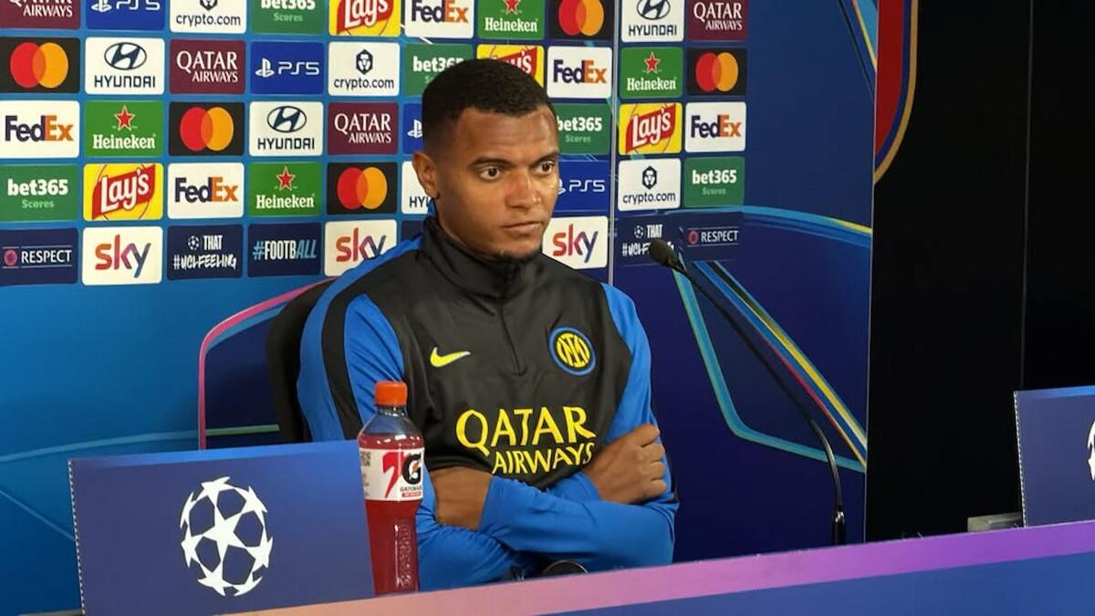 akanji conferenza stampa pre bruges