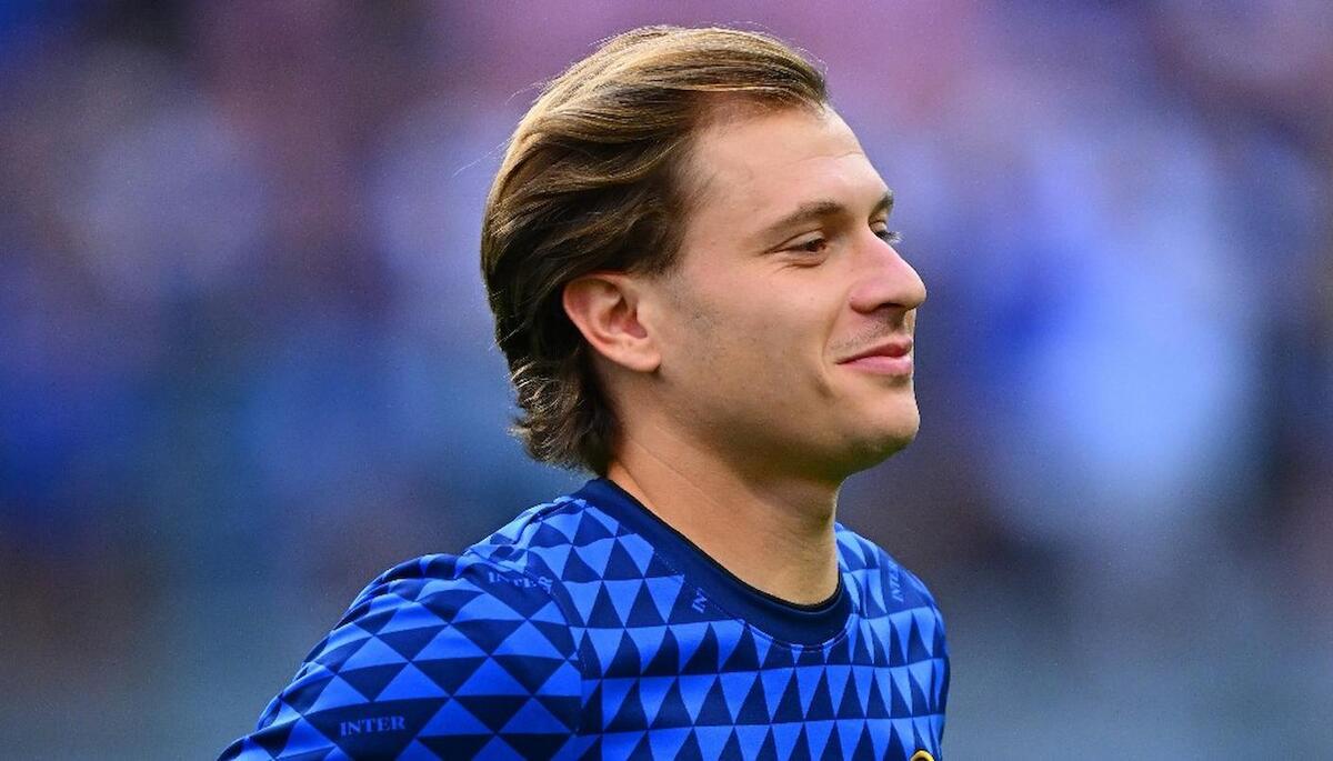 barella nicolò riscaldamento inter (1)