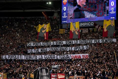 roma saluta mourinho