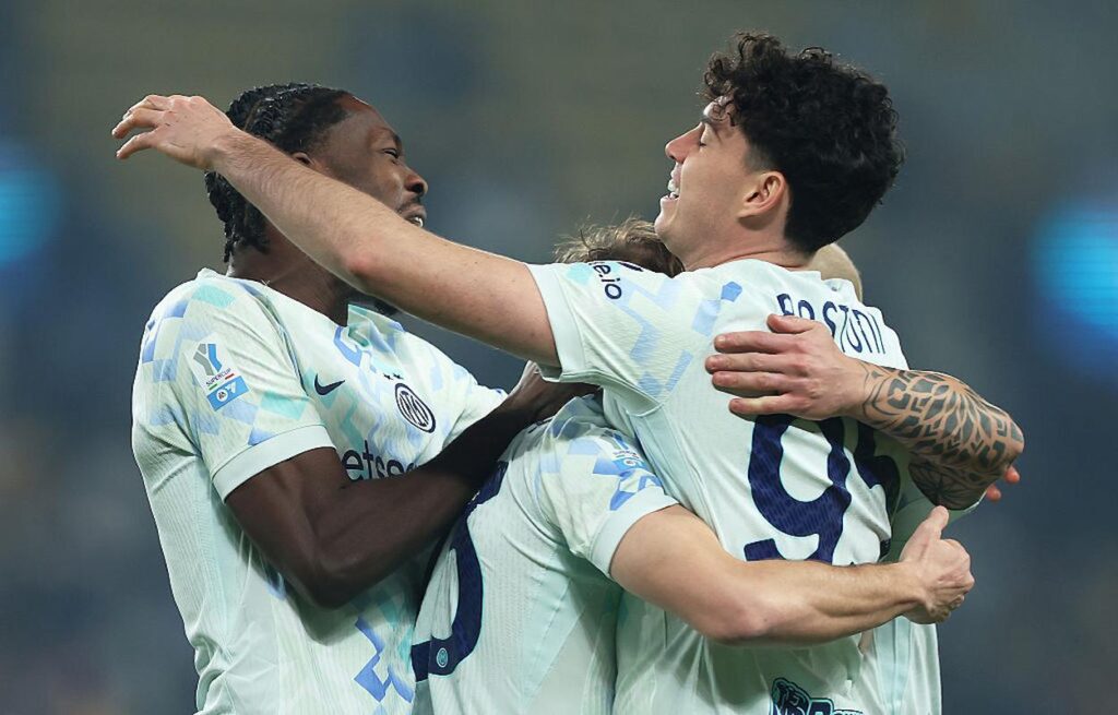bastoni abbraccia thuram