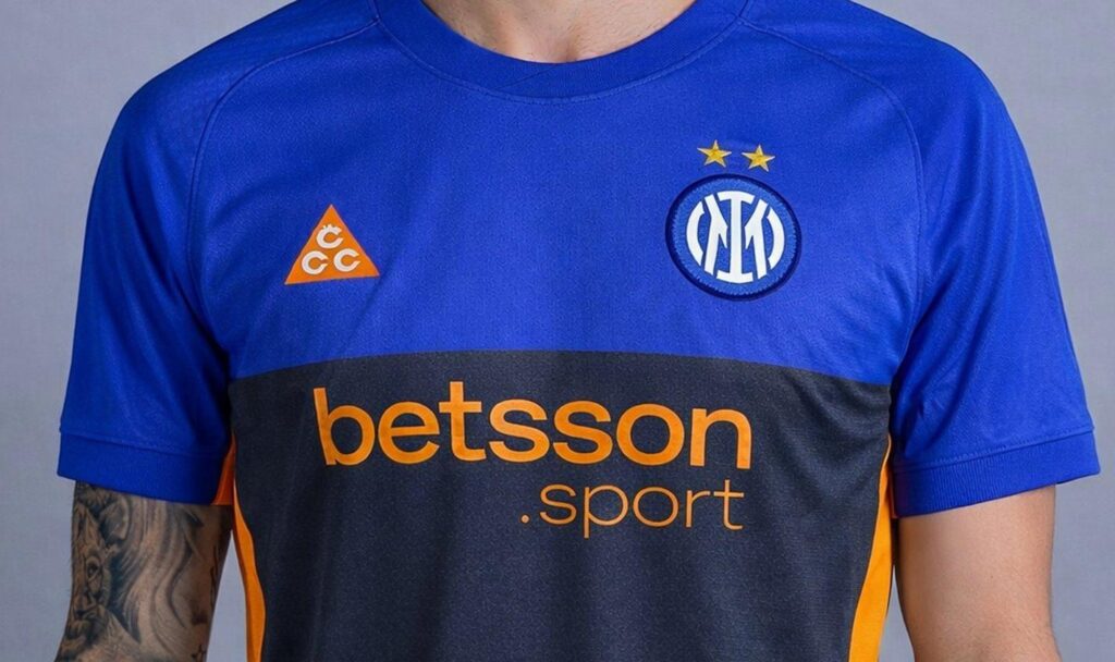 Inter, svelata la quarta maglia