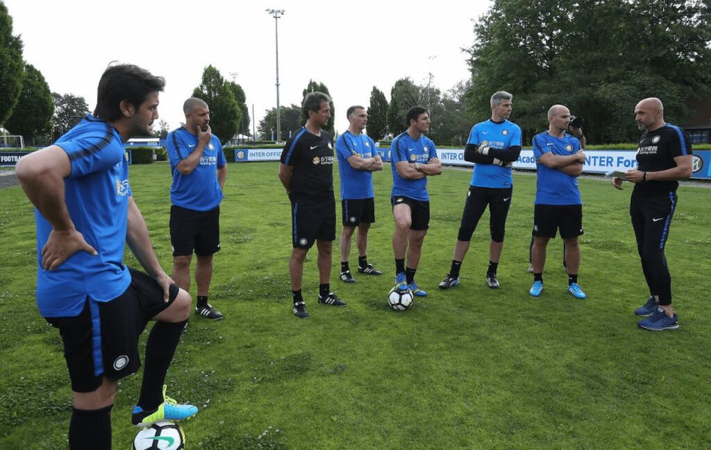 spalletti con ex inter chivu compreso