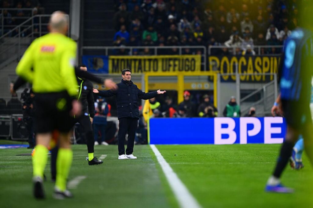 chivu inter napoli panchina