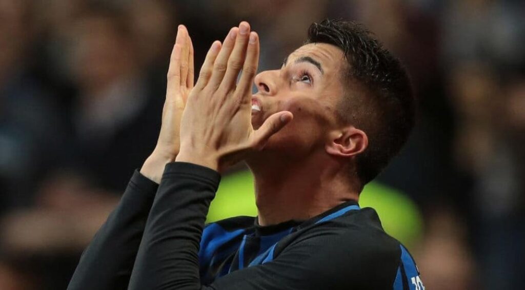 joao cancelo like (1)