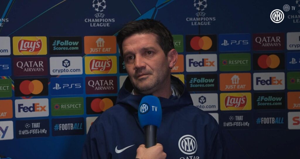 chivu (2)