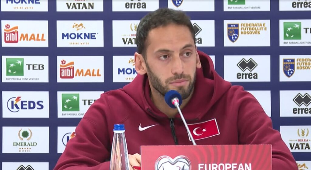 Conferenza di Calhanoglu
