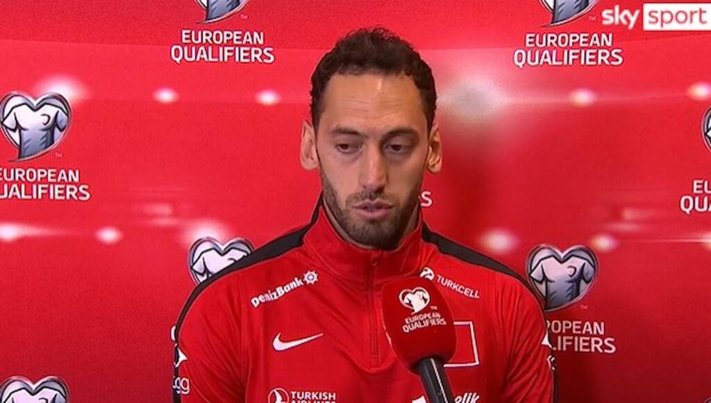 messaggino chivu calhanoglu (1)