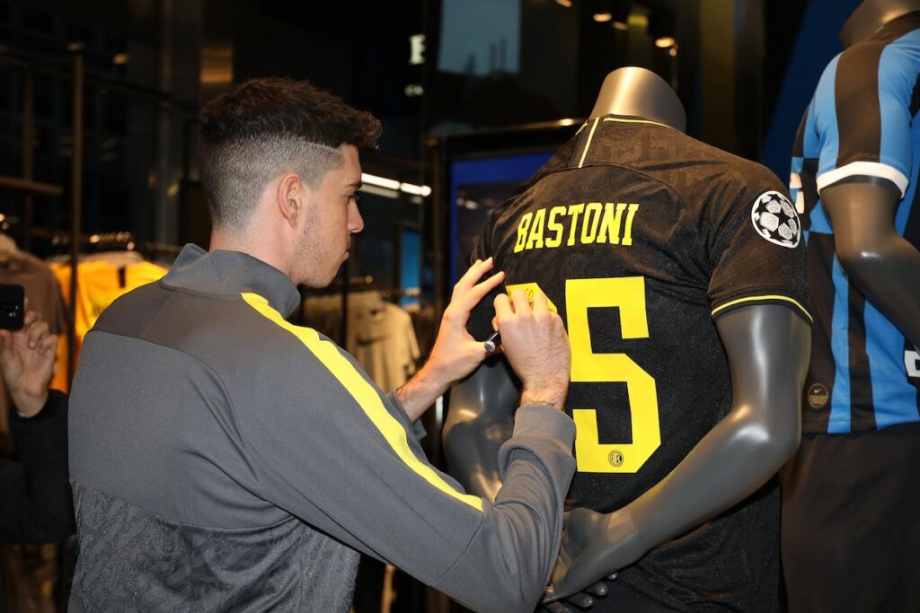 Bastoni, c'è la cifra che vuole l'Inter