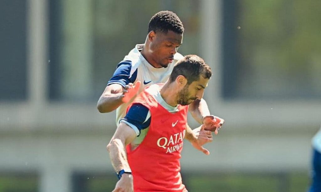 allenamento inter 8 aprile dumfries mkhitaryan (1)