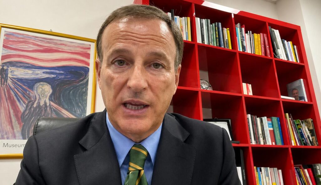 Ravezzani risponde a Conte
