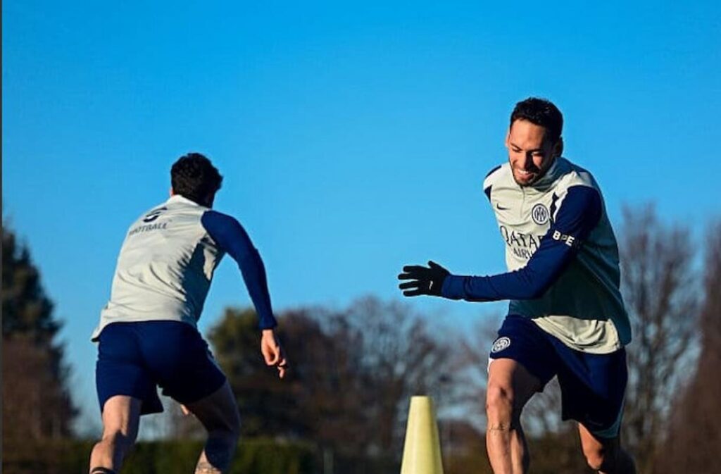 bastoni calhanoglu (1)