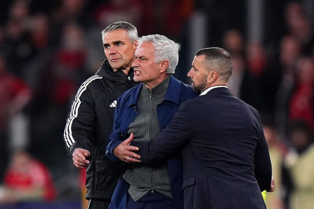 mourinho arrabbiato