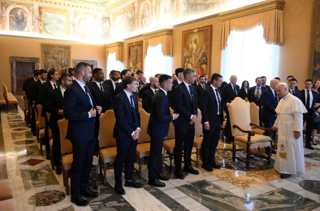 il papa incontra l'Inter campione